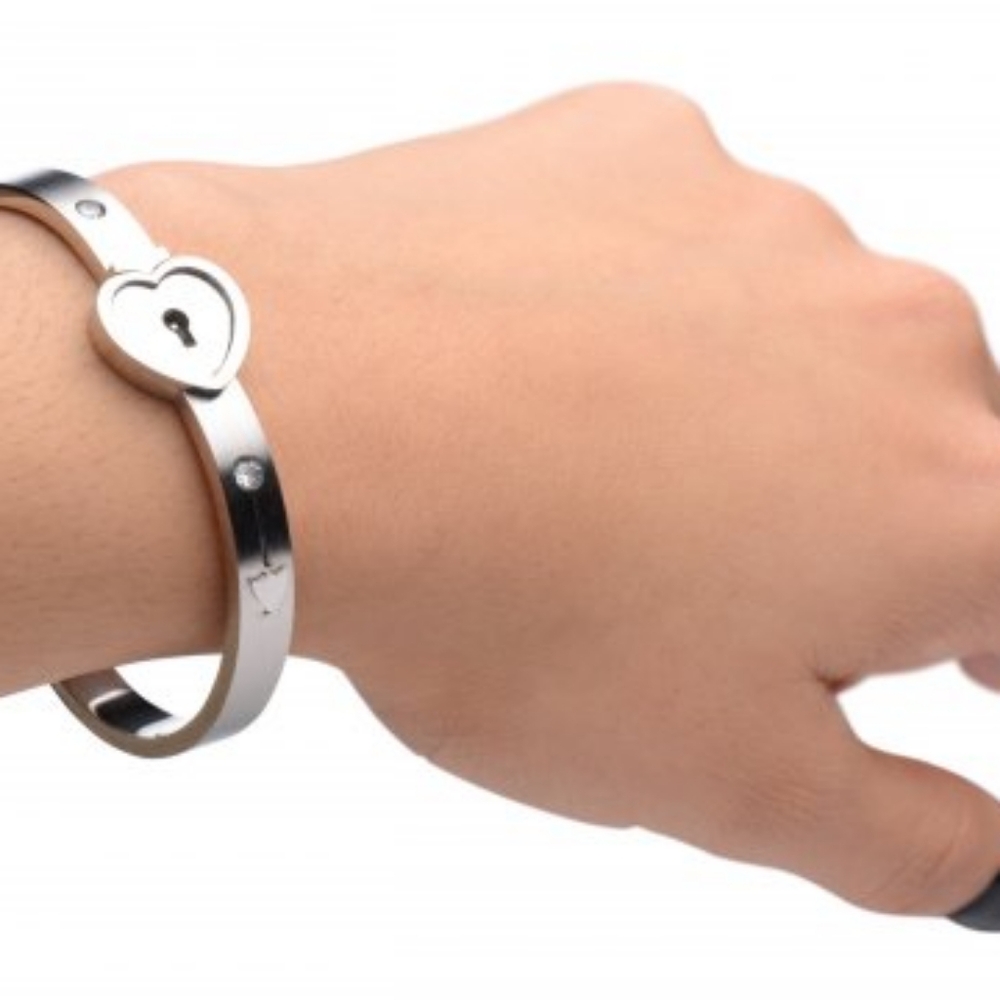 Cuffed Locking Bracelet and Key Necklace - Picture 2 of 7